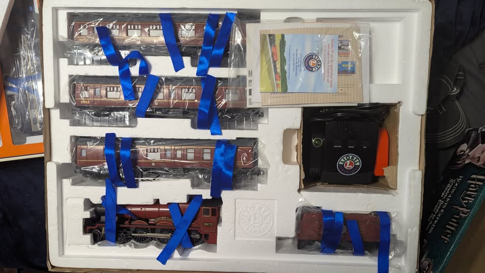 Harry Potter Hogwarts Express O-Gauge Train Set (#7-11020, 2007-C)