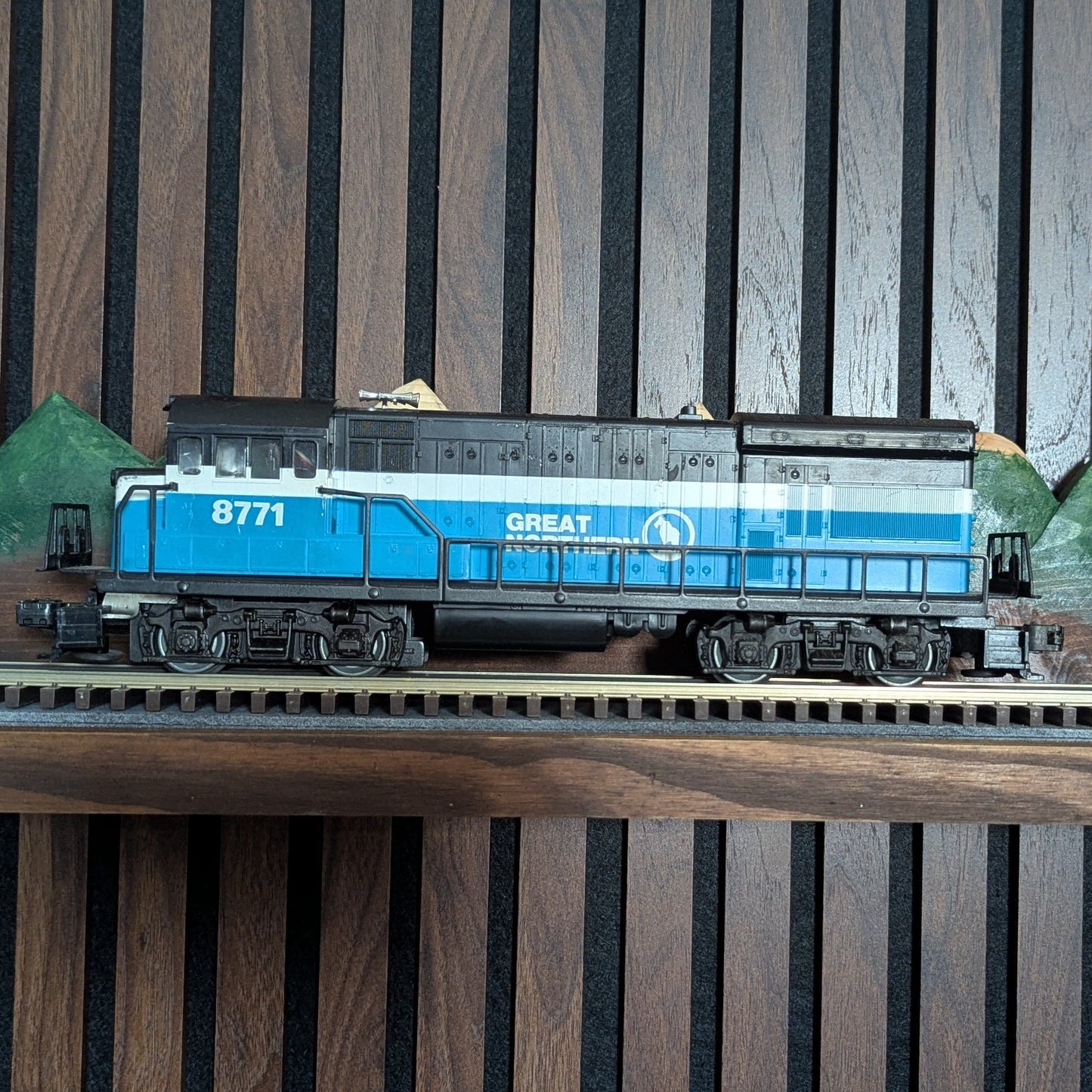 Great Northern U36B Diesel O-Gauge Train Engine (#6-8771, 1977)