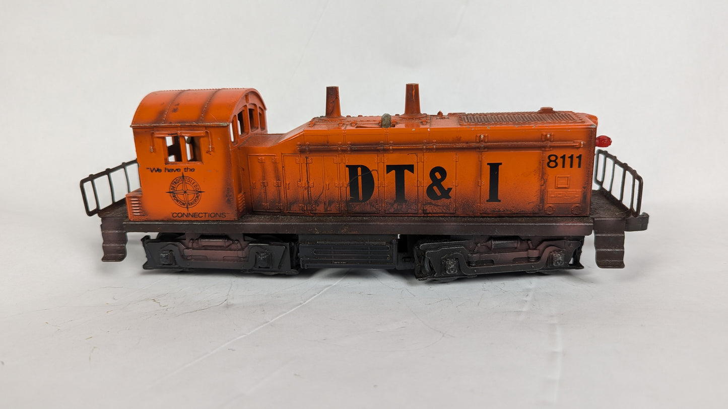 DT&I NW-2 Diesel Switcher (#6-8111, 1971-74) With Extra Shell
