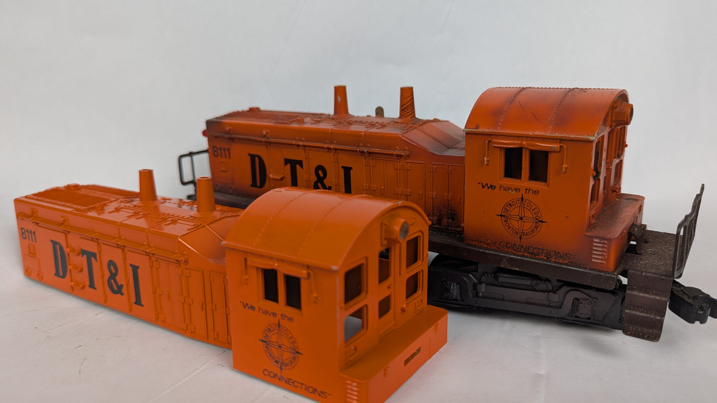 DT&I NW-2 Diesel Switcher (#6-8111, 1971-74) With Extra Shell